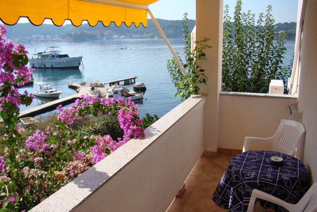 House Subic Lägenhet Supetarska Draga Exteriör bild